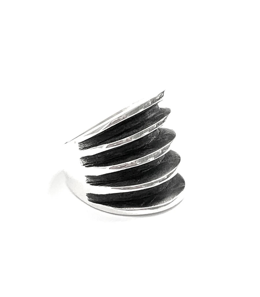 DARK NIGHTS RING