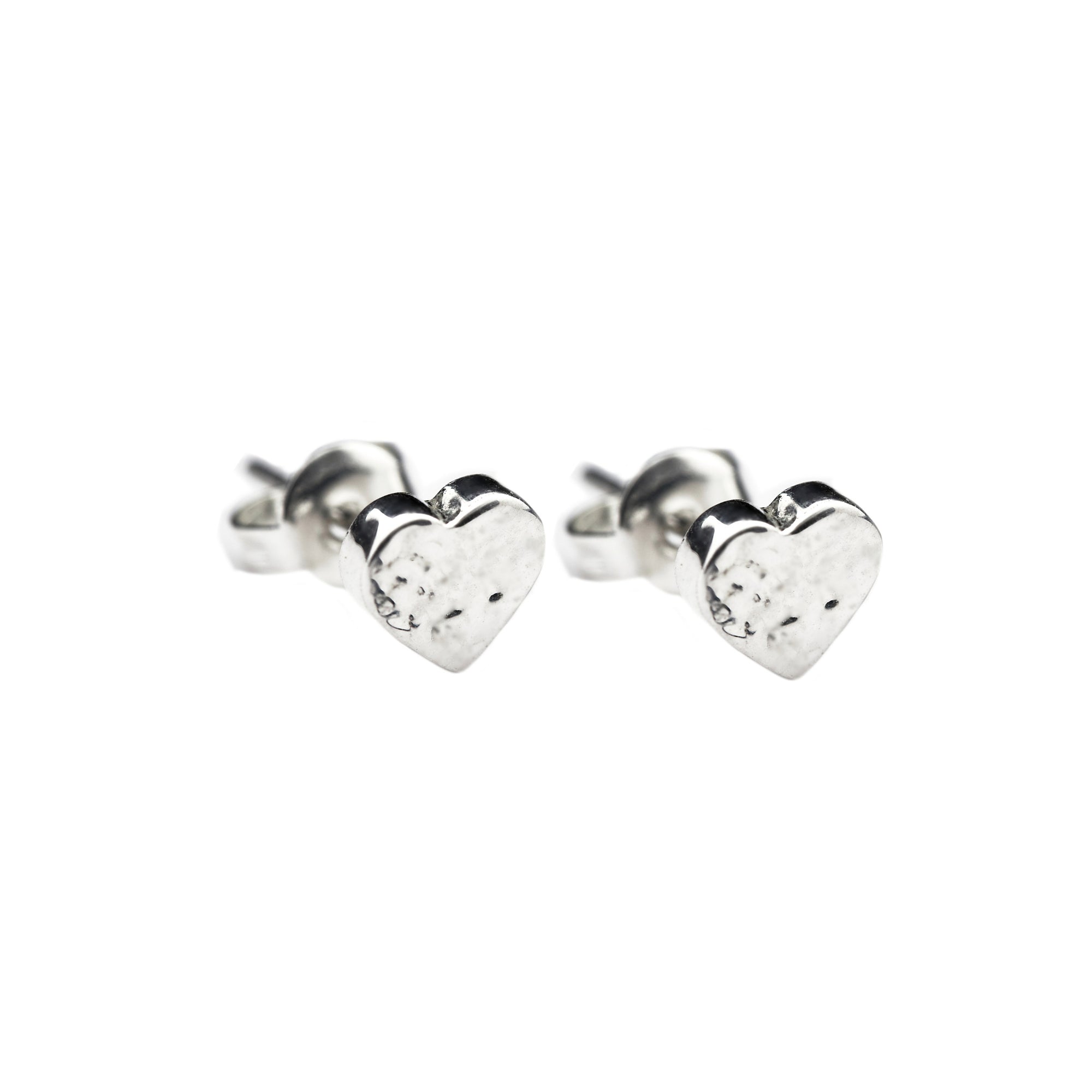 TINY HEART STUDS