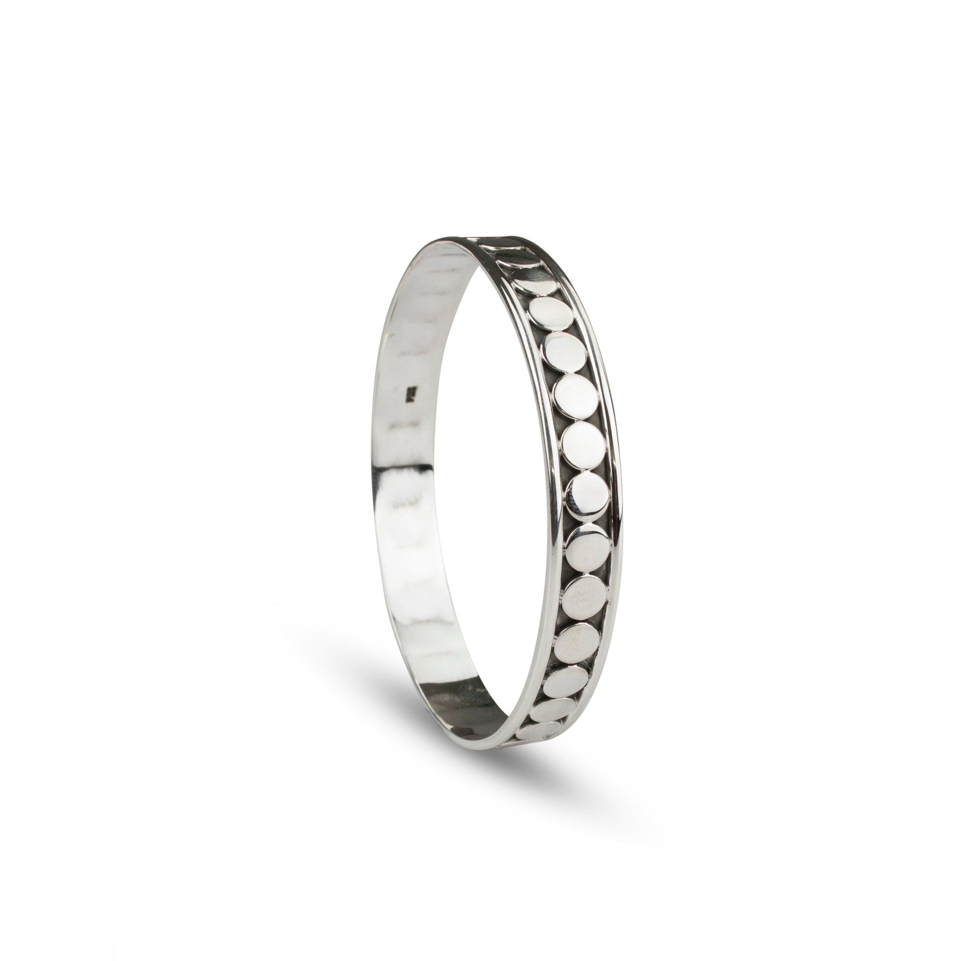 DOTTY CIRCLE BANGLE