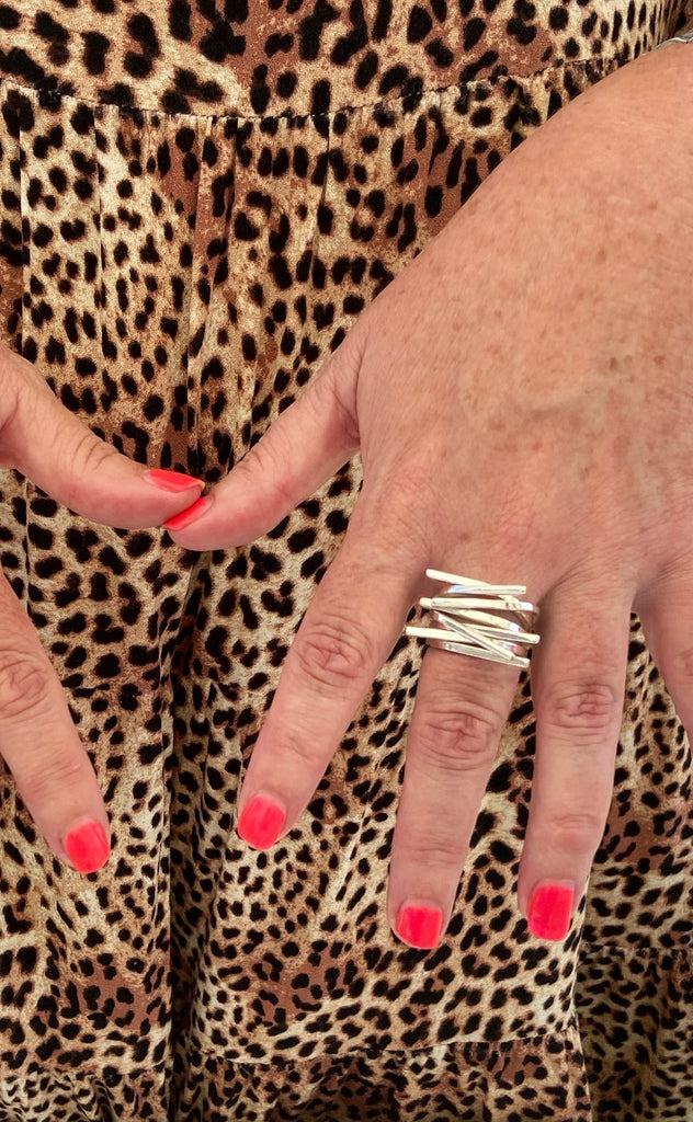 CRISS CROSS RING
